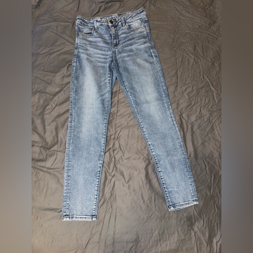 American Eagle Light Blue Jeans 10